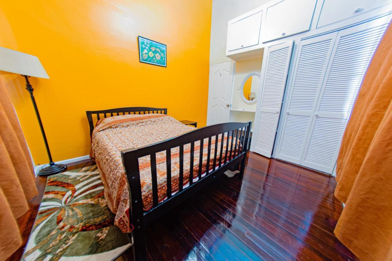 Jr Apartments Georgetown Esterno foto