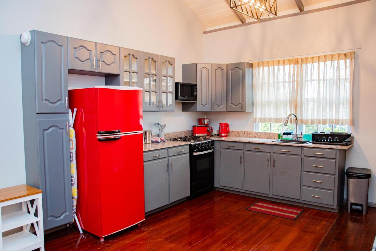 Jr Apartments Georgetown Esterno foto