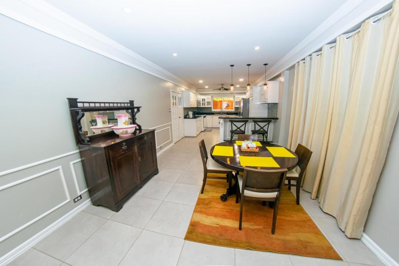Jr Apartments Georgetown Esterno foto